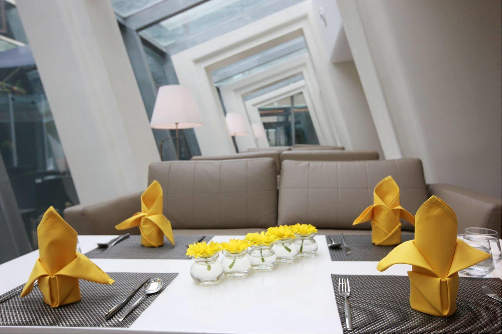 Parkview O.City Hotel Shenzhen Exterior photo
